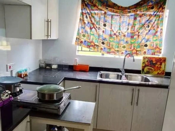 3 Bedroom Flat & Apartment