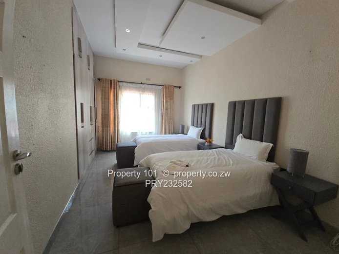 To Rent ~The Grange 5 bedrooms House (furnished @$3000)