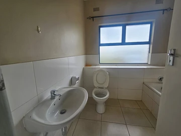 3 Bedroom Garden Flat