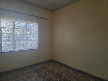 6 Bedroom House