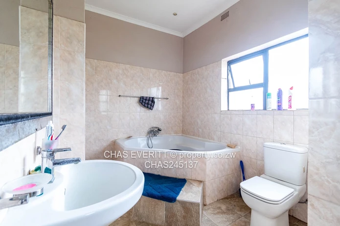 Stunning 4 bedroom house for sale in Pomona