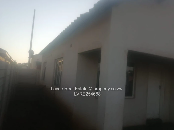 House for sale in NBS Dzivarasekwa