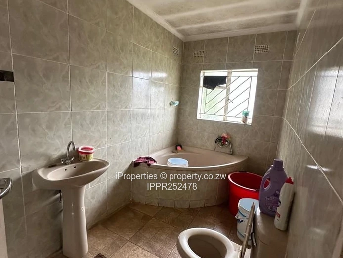 4 Bedroomed house for sale in Marlborough $160,000