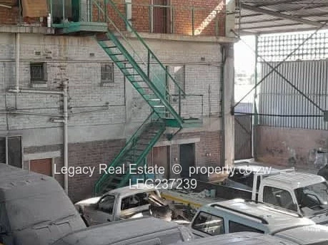 Prime Roadfront Commercial Property, Willovale Road.