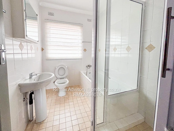 3 Bedroomed Modern Apartment In Greendale