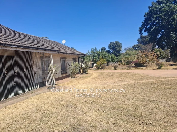 Golden Oldie Spacious Family Home for Sale - Hatfield 