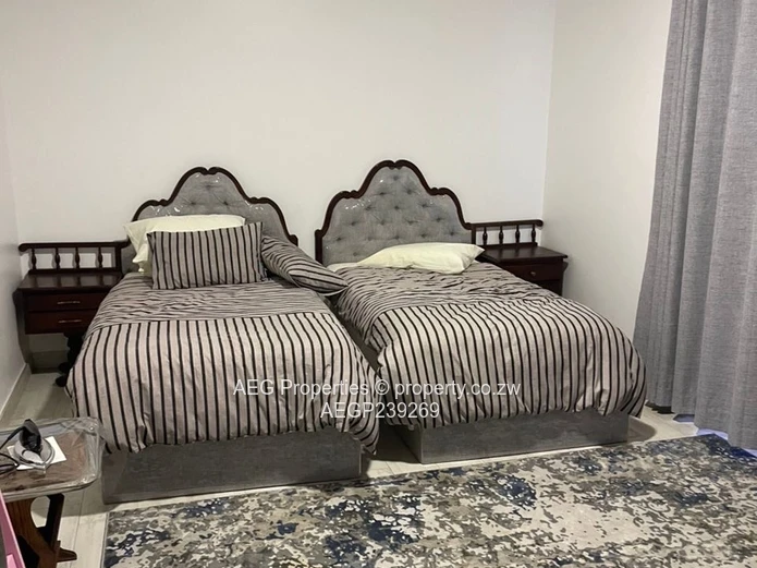 ?? 3 Bedroom Cluster for Sale in Avondale, West Road