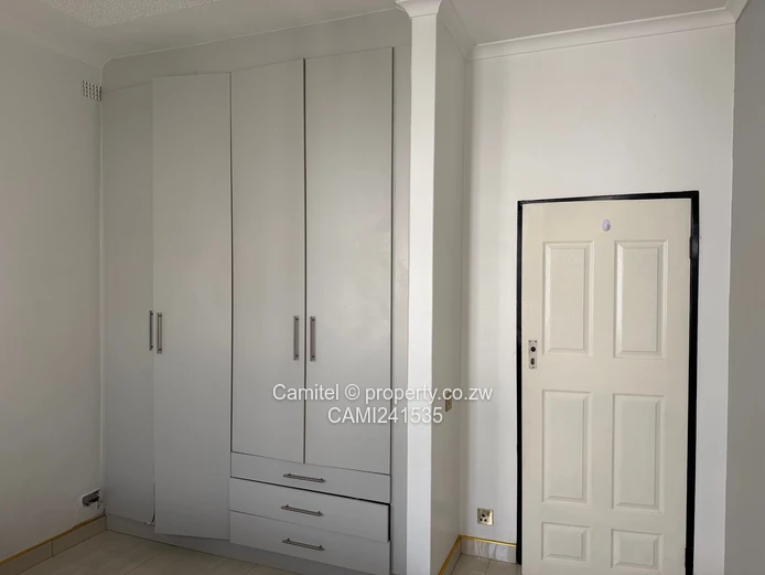 Arlington private gated community 3 beds main en-suite with cottage