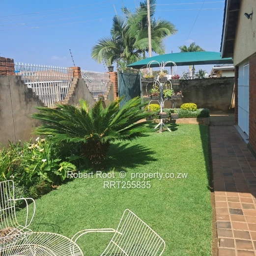 Close to Madokero Mall (Sole Mandate)