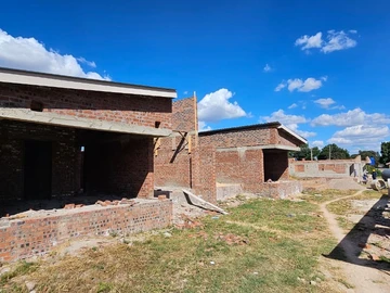 3 Bedroom Flat & Apartment