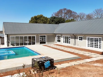 5 Bedroom House