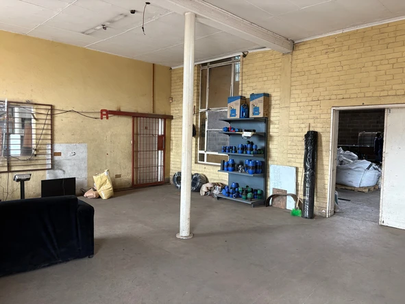 Warehouse & Factory