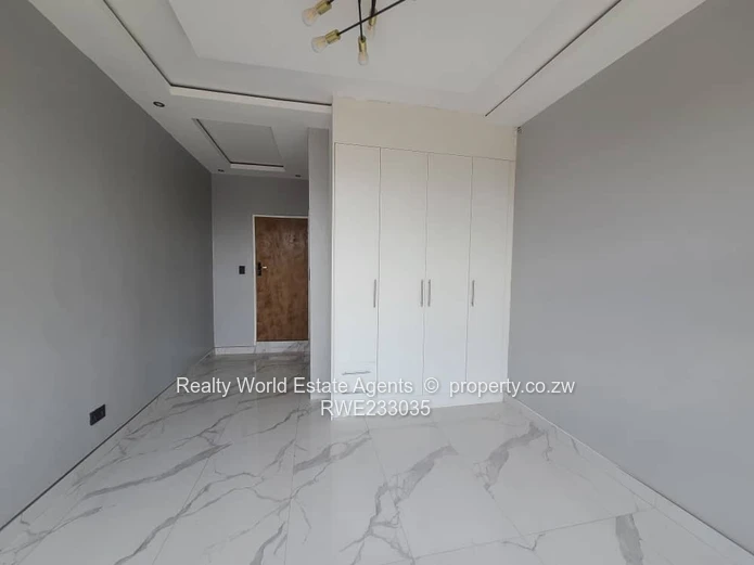 For Sale: Elegant 5-Bedroom Home with Cottage & Pool – Mt Pleasant Heights