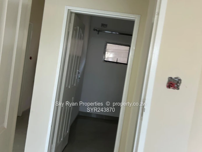 Ashdown Park Garden Flat For Sale