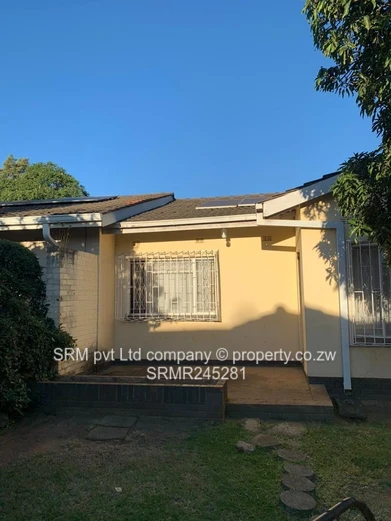 2 bed neat garden flat to let in Avondale 