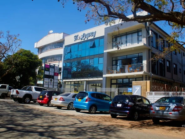 Commercial Property For Rent in Avenues