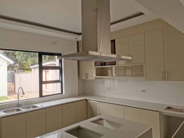 8 Unit Townhouse Complex