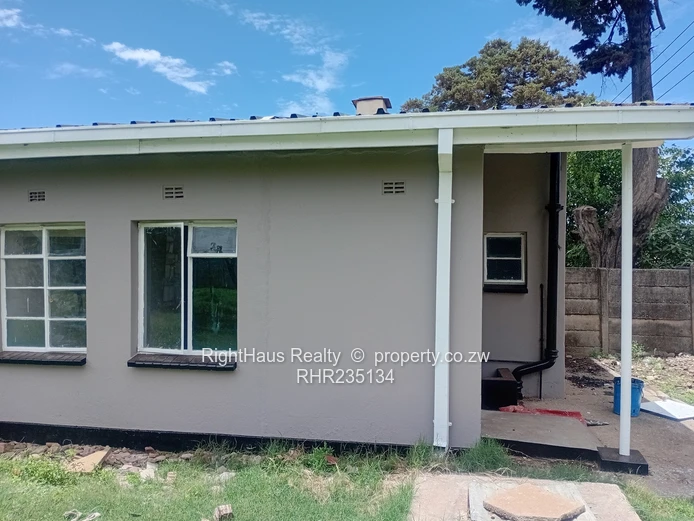 Exquisite Sunridge Residence: Main House+Cottage Available To Rent