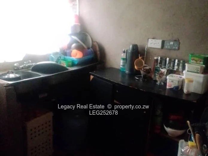 3-Bed Home with Cozy Lounge & Tiled Bath – Crowhill Views