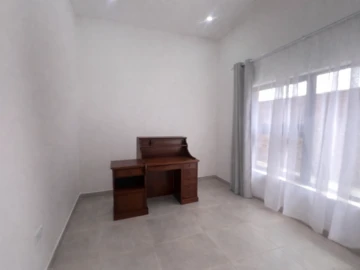 3 Bedroom Garden Flat