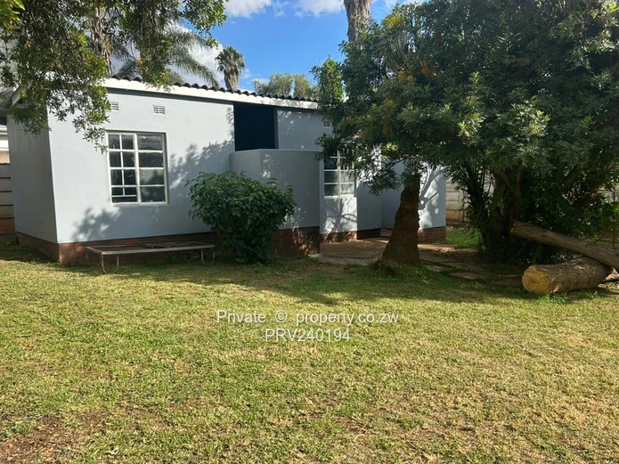 3 Bedroomed House in New Alexandra Park for Rent