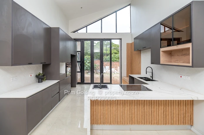 Strathaven Townhouses 