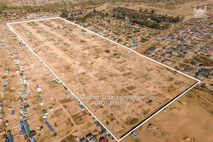 20 Hectares Ideal For A Mixed Use Development Along Chitungwiza Rd