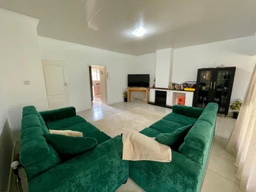 2 Bedroom Garden Flat