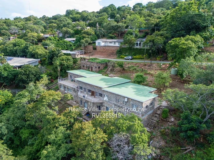 Stone Hilltop Home with Lake Views - 6 Bed, Kariba