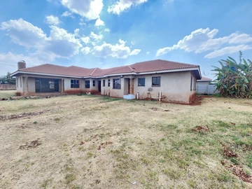 5 Bedroom House