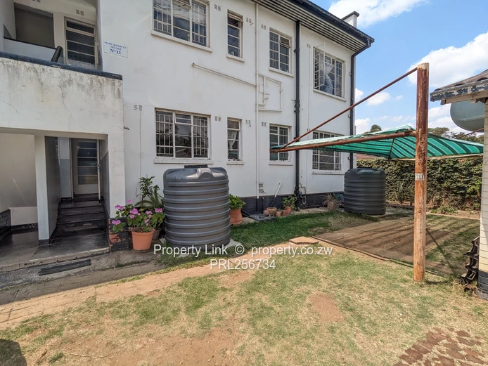 2 Bed 1 Bath Ground Floor Apartment With Garden