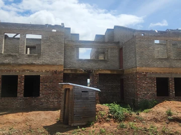 3 Bedroom Flat & Apartment