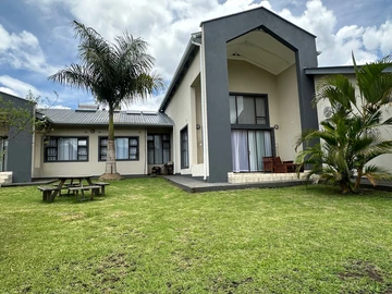 3 Bedroom Garden Flat