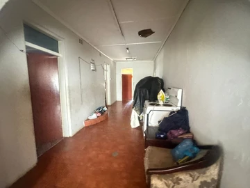 Farm & Agricultural Land