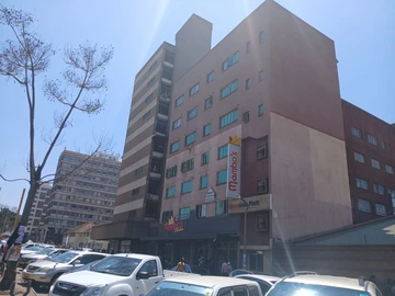 3 Bedroom Flat & Apartment