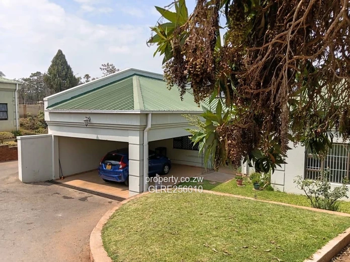 Borrowdale 3-Bed: Solar, Borehole & Enclosed Verandah