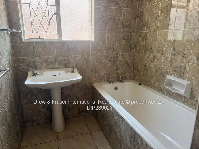 Upper Hillside Harare East Property available for rent as both commercial or residential $1350