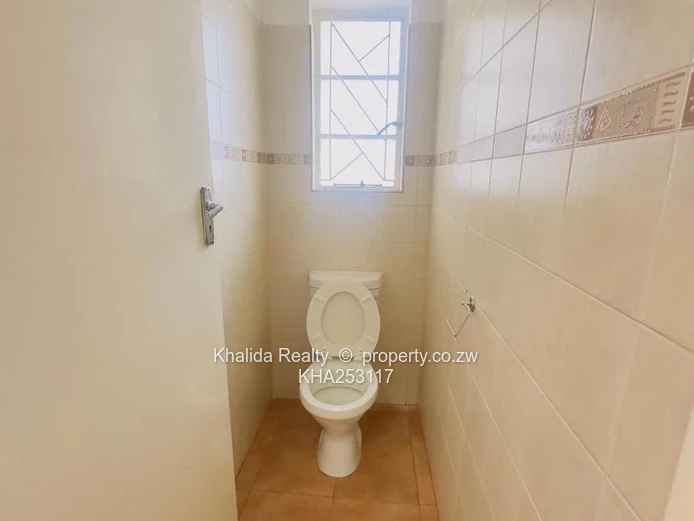 Marlborough House for Rent With a 3 Bed Cottage 