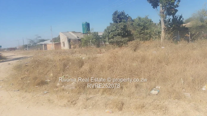 280m² Stand in Southlea Park — Gated, Water & Sewer