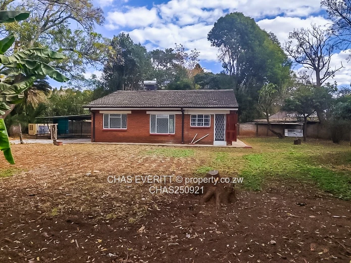 Three Bedroomed Cottage In Meyrick Park 