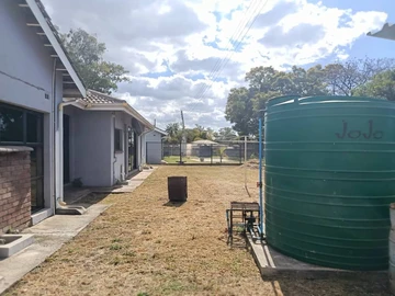 3 Bedroom Garden Flat