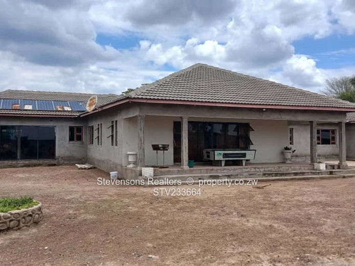 Galloway Park 6 Bedroom House, Norton