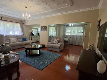 5 Bedroom House