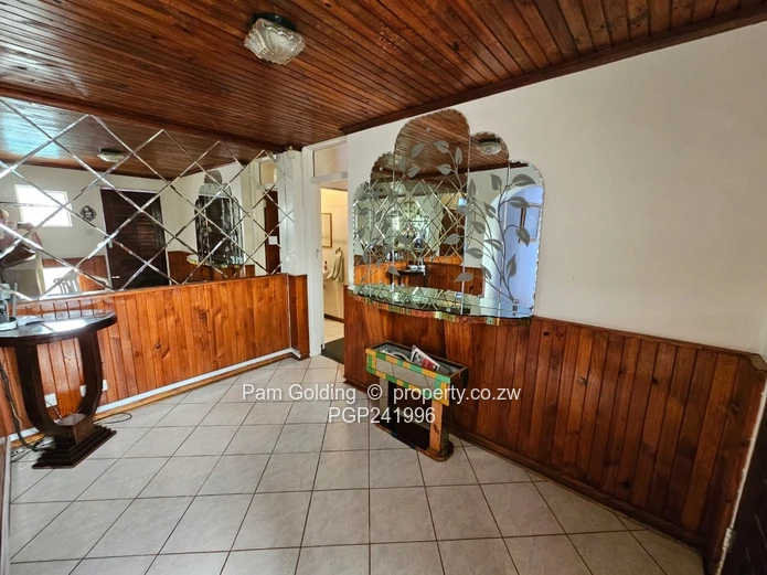 Immaculate Home In The Heart Of Suburbs