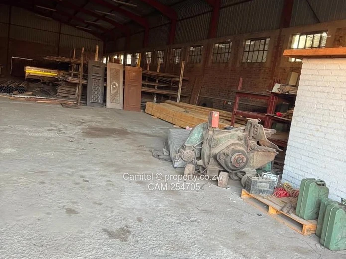 Graniteside Warehouse & Yard — 3,447 m² with Borehole,800sqm undeveloped land