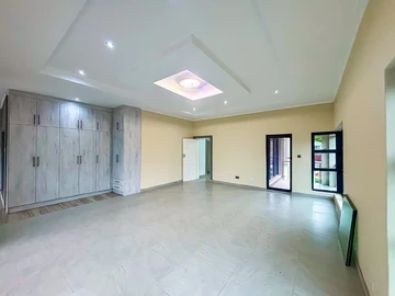 5 Bedroom Townhouse Complex