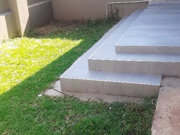 3 Bedroom Flat & Apartment