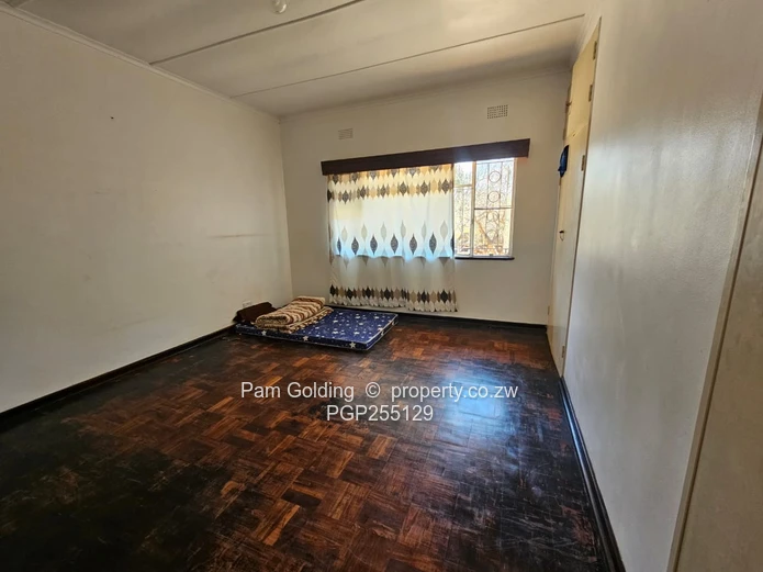 BURNSIDE | 6,019m² OF CHARACTER & SPACE