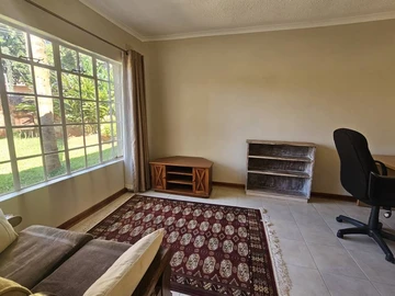 3 Bedroom Flat & Apartment