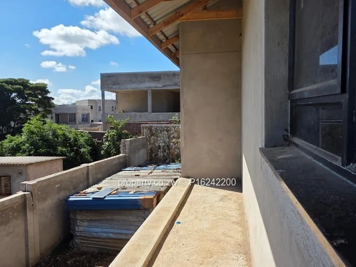 4 Beds, Double Storey Apartment (Sole Mandate)